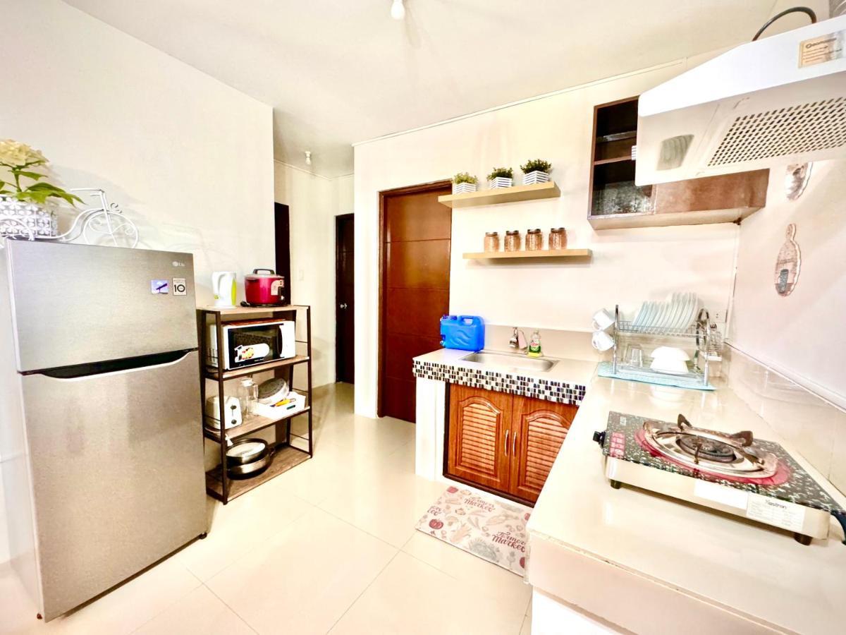 Fully Furnished Apartment With Netflix And Wifi Batangas Exteriör bild